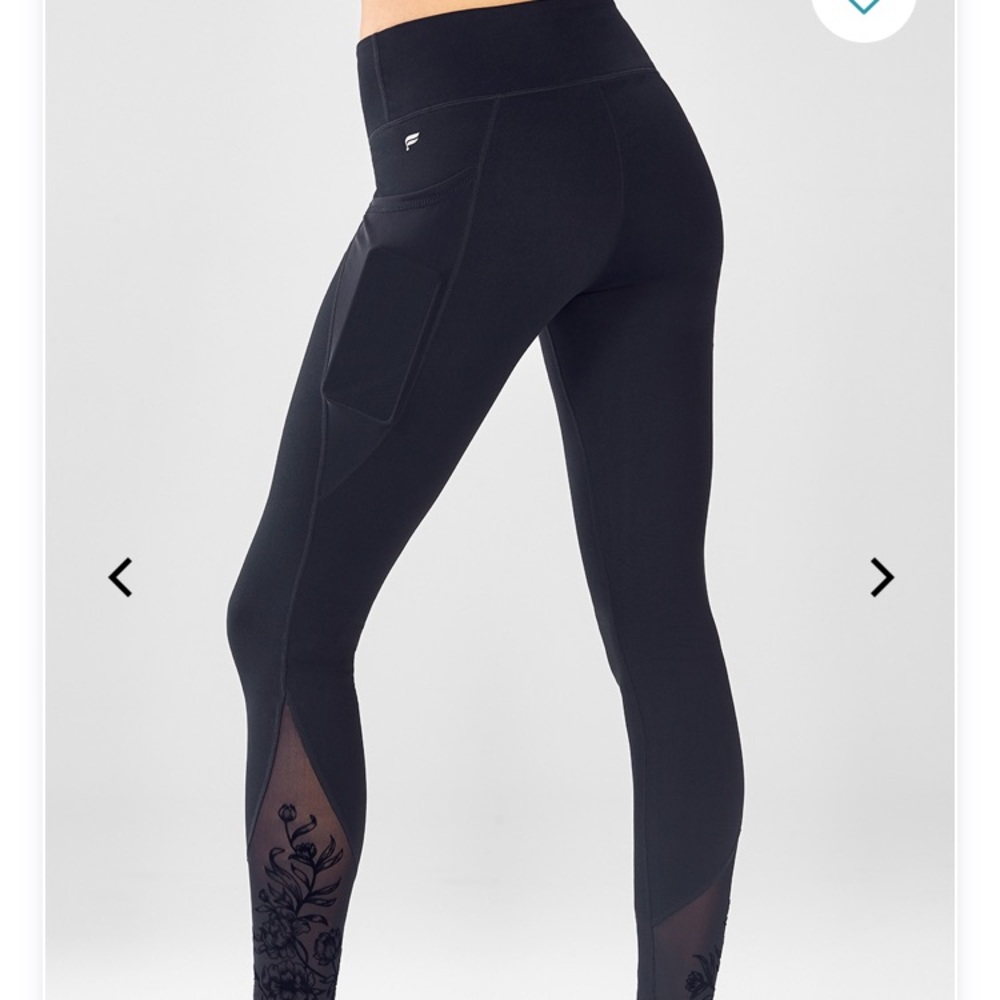 NWT Fabletics Mid-Rise Mesh Powerhold Leggings